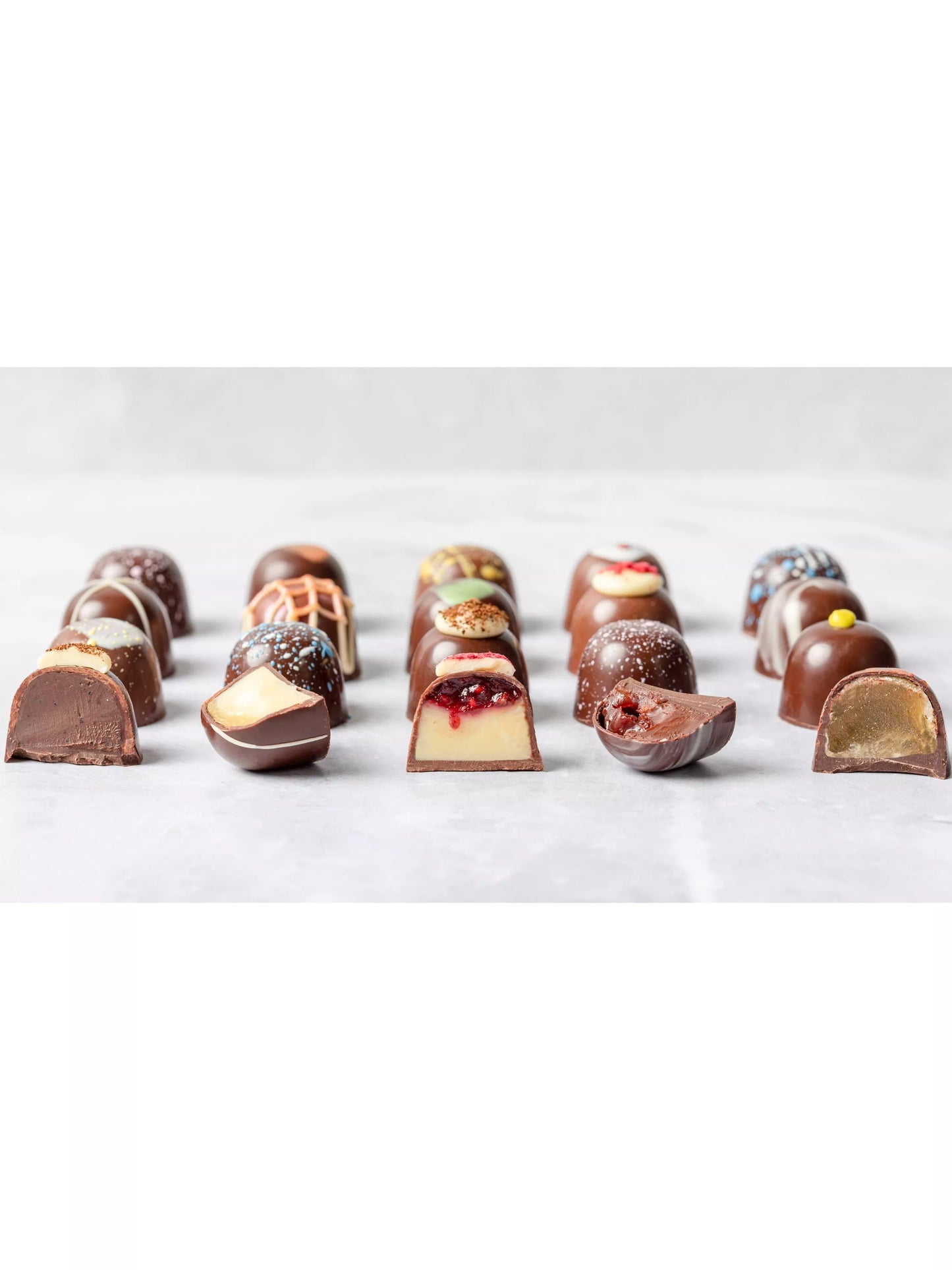 Chococo 16 Piece Assorted Chocolate Box, 165g