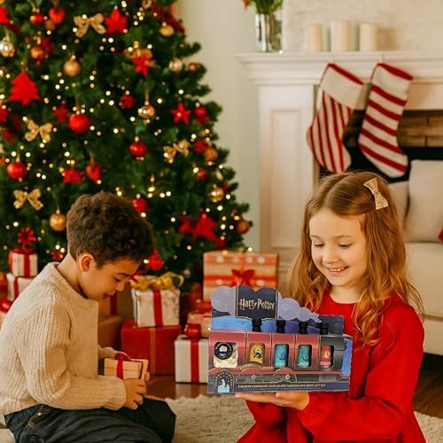 Harry Potter Hot Chocolate Gift Set - Hogwarts Express Coco Train of 4 x 42g Colour Changing Choxcolate Drinks with Marshmallows. Harry Potter Gifts for Stocking Fillers, Christmas Gifts for Kids