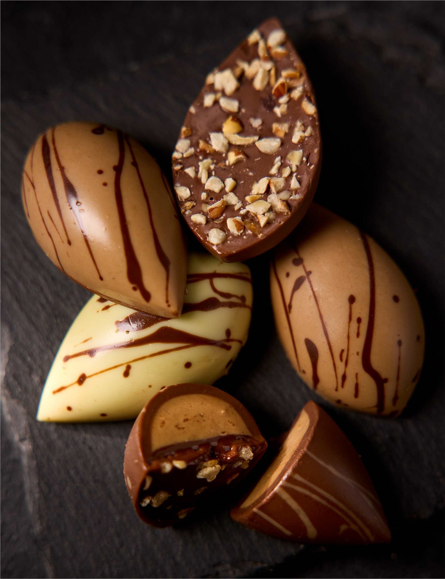 The Gin & Chocolate Gift Box - Chocolate Gifts Heaven