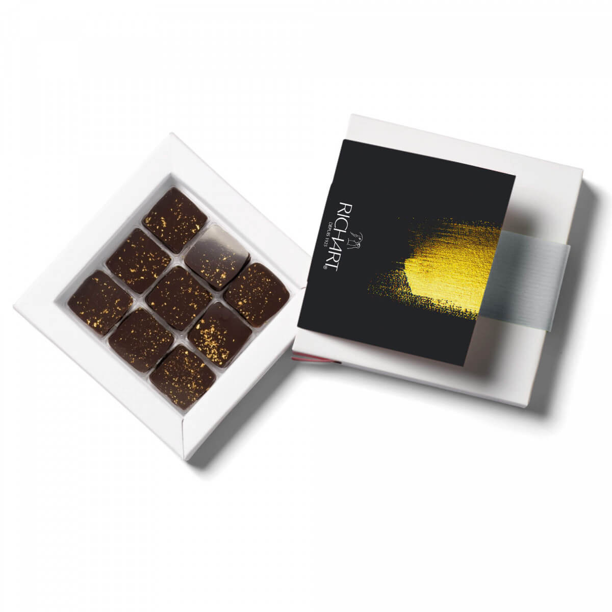Box of 9 traditional Chocolates. Soft and silky ganache made with cream and single-origin cocoa from Peru. Handmade in France