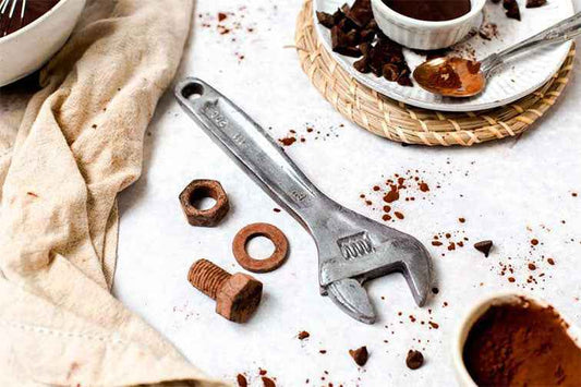 How to make a chocolate basket gift - Chocolate Gifts Heaven