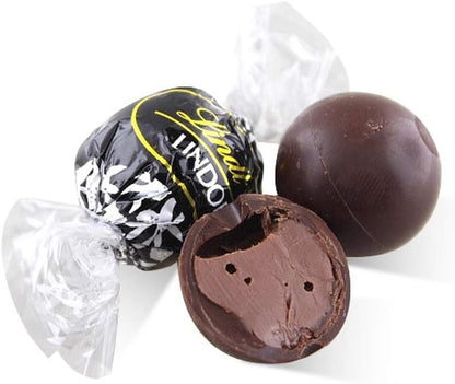 Regency Hampers Luxury Chocolate Gift Box with Lindor Truffles - Premium Chocolate Gift Set with Milk, Dark, White, Hazelnut, Strawberry & Cream Truffles - Sweet Treat Hamper suitable for any occasion