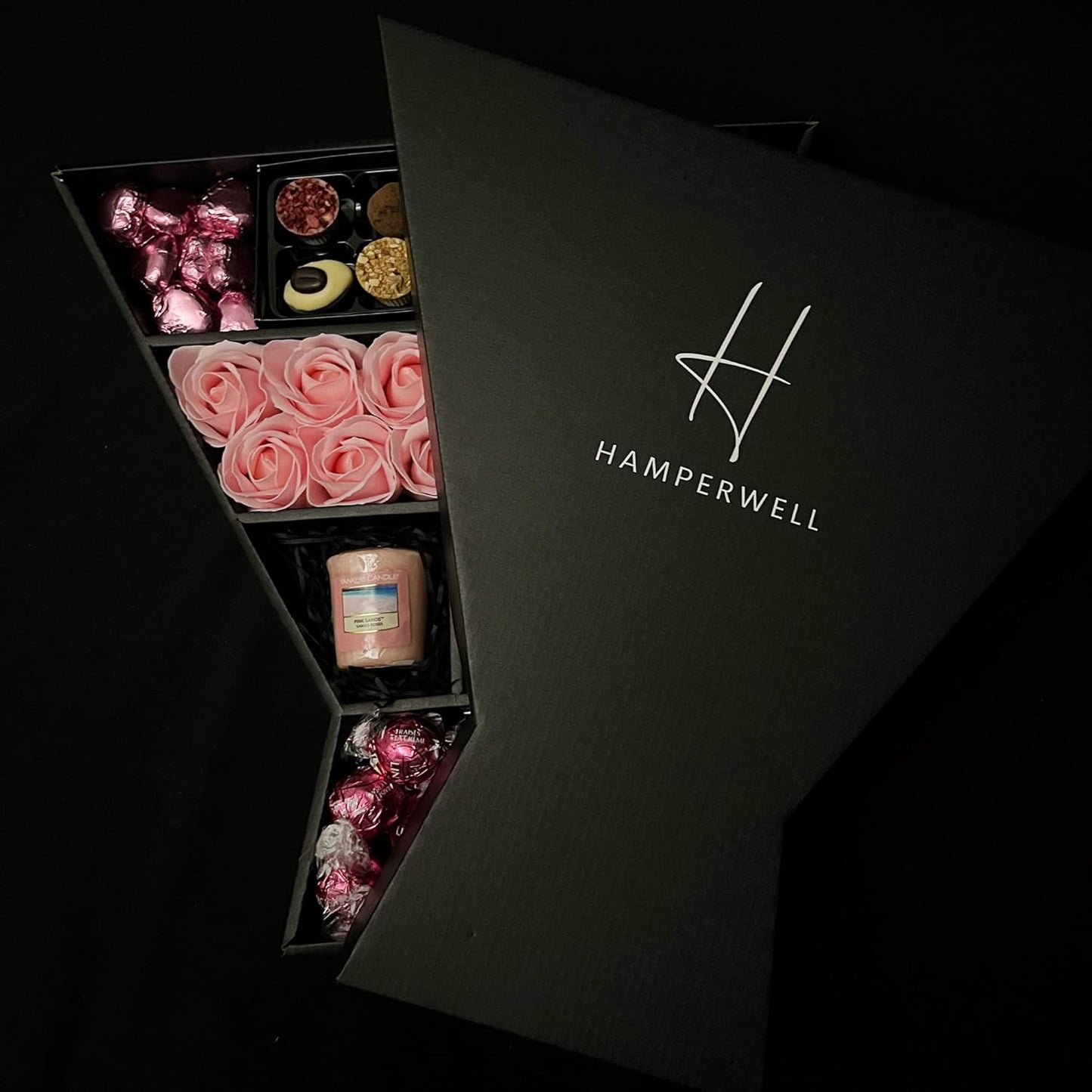 Lindt Lindor & Yankee Scented Votive Candle Signature Chocolate Hamper