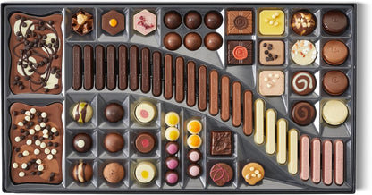Hotel Chocolat The Chocolatier's Table 800g - 69-Piece