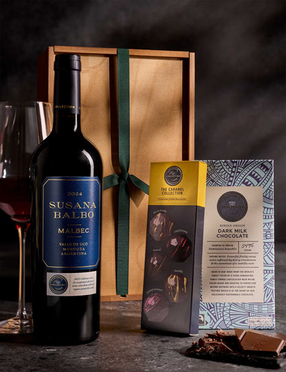 The Red Wine & Chocolate Gift Box - Chocolate Gifts Heaven