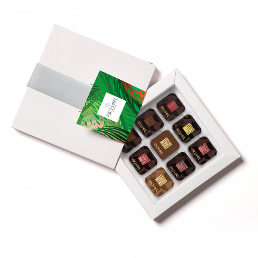 36 Dark Finest Chocolates Squares. A journey around the world to discover the main key regions of cocoa production.