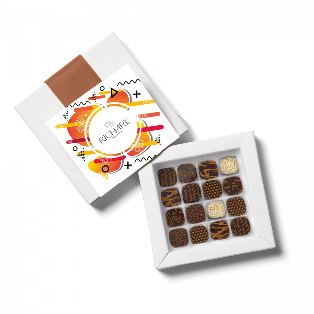 Box of 16 Filled Luxury Dark Chocolates. Perfect harmony of the roasted nut aroma and caramel. Iconic collection of the french chocolatier Richart.