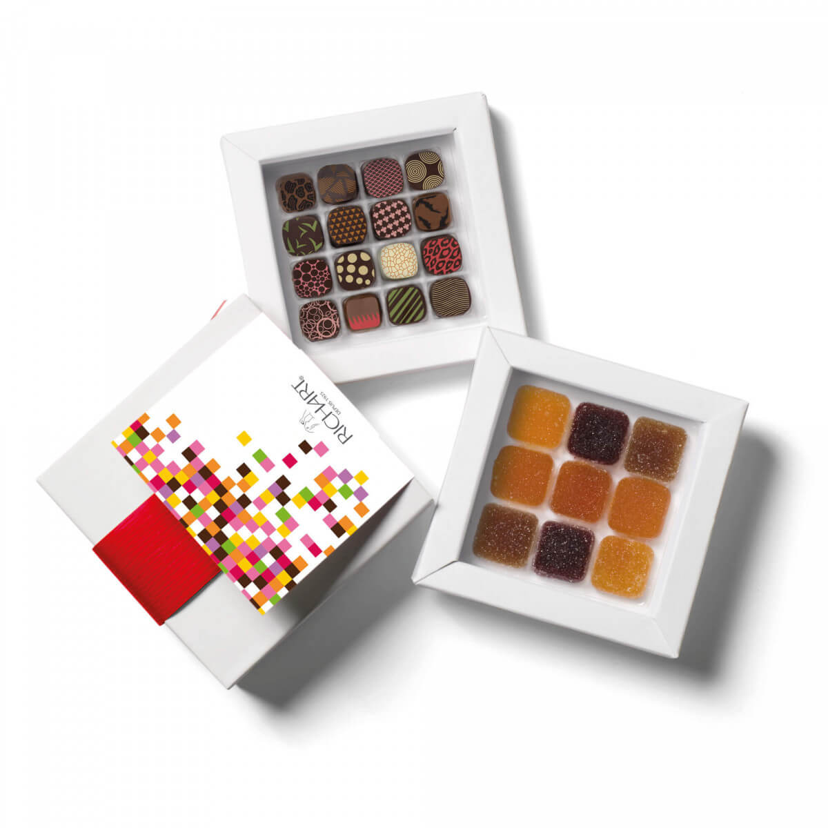 Box of 25 Filled Chocolates & Pates de Fruits. French Chocolates Pralines, Ganache or coulis and French Pate de fruits pure pulp. Handmade in France
